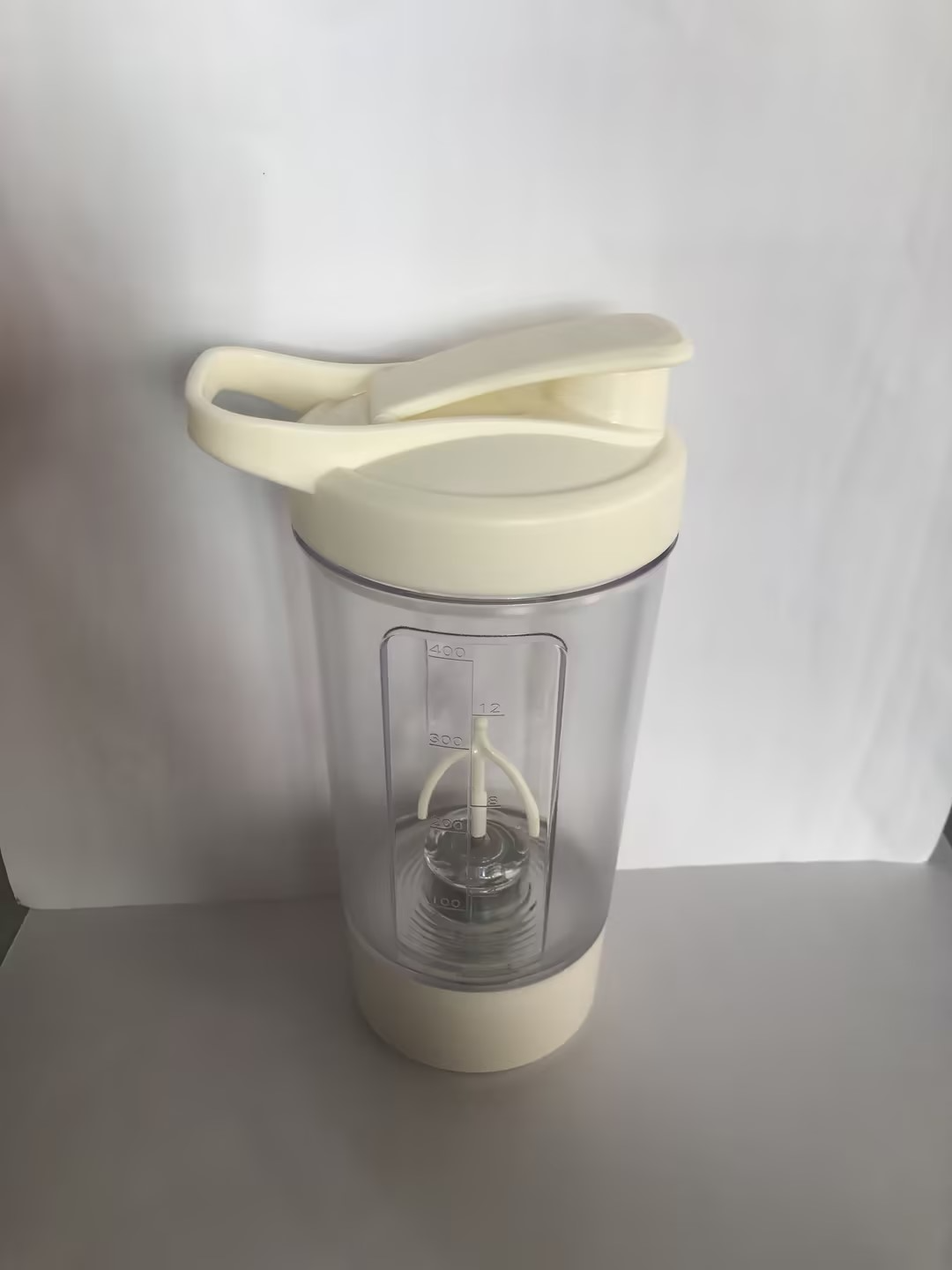 Rechargeable Electric Protein Shaker Bottle (14 oz)