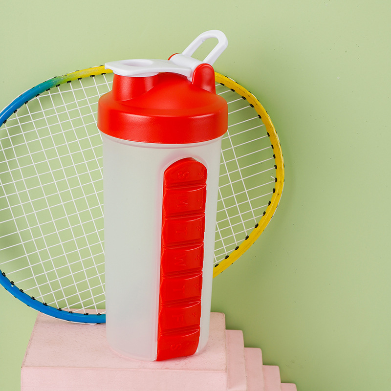 2-in-1 Protein Shaker with 7-Day Pill Organizer